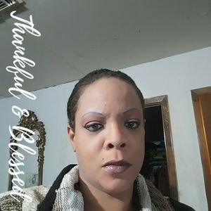 Meet your Posher, Denay